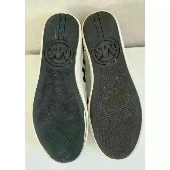 Michael Kors leather sneakers logo wrap around size. 7M patent leather on back - Picture 9 of 9